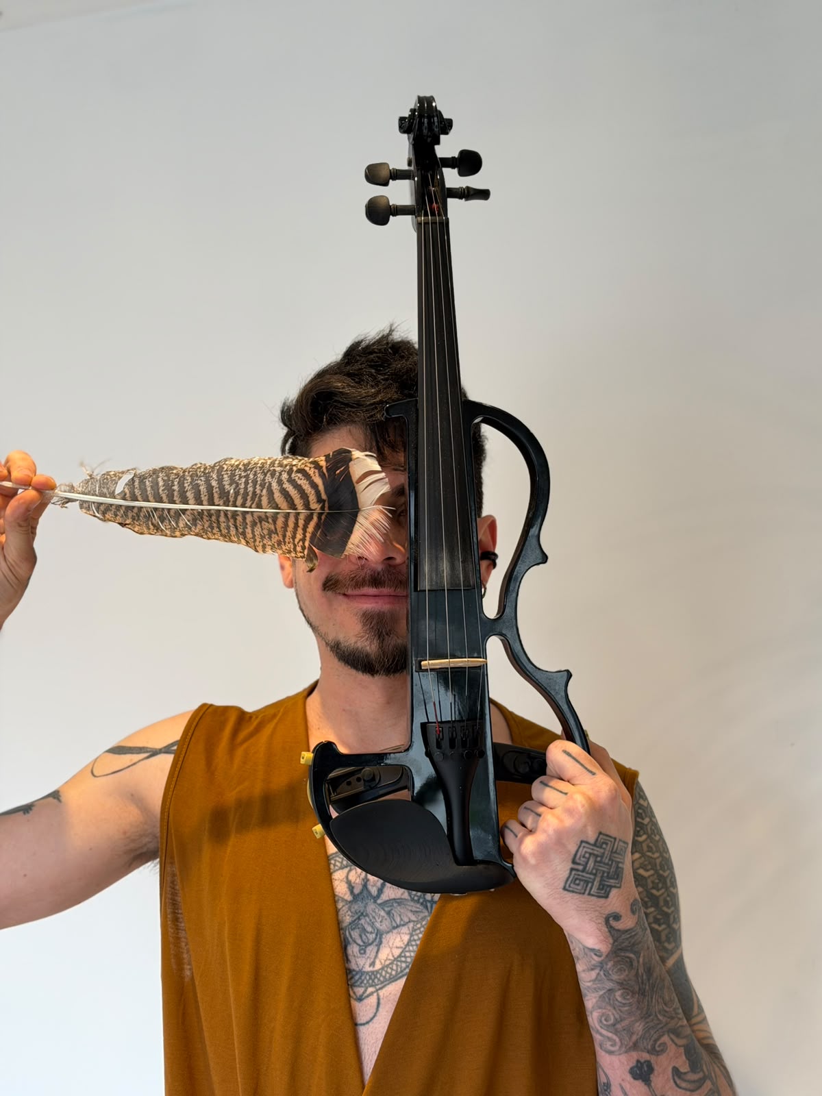 Eduardo Briglia artistic violin portrait